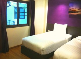 Kamala Beachfront Apartment