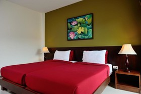 Kamala Beachfront Apartment