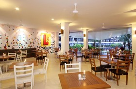 Sunwing Kamala Beach