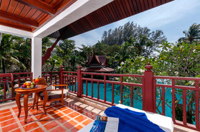 Thavorn Beach Village Resort