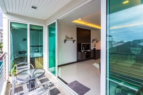 The Palms Kamala by Lofty