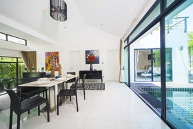 Villa Kamala Regent