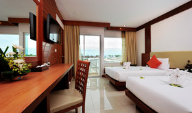BaumanCasa Beach Resort
