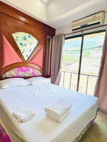 Broccoli Candy Hotels