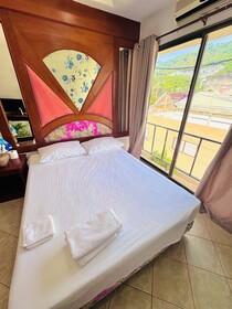 Broccoli Candy Hotels