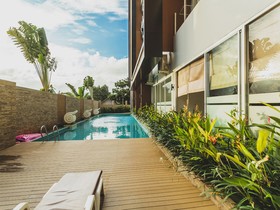 Chic Condominium
