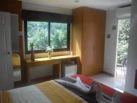 Corsica Guesthouse