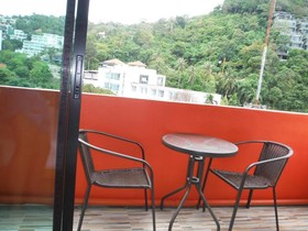 Corsica Guesthouse
