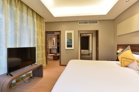 Holiday Inn Resort Phuket Karon Beach