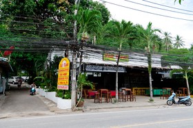 Fullmoon Beach Resort
