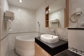 Grand Kata VIP Hotel