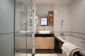 Grand Kata VIP Hotel