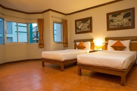 Hotel De Karon