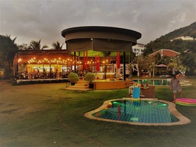 Jazz U Garden Resort