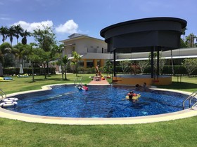 Jazz U Garden Resort