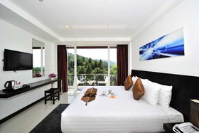 Lae Lay Suites