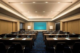 Le Meridien Phuket Beach Resort