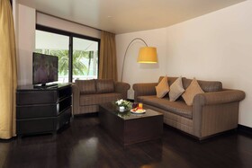 Le Meridien Phuket Beach Resort