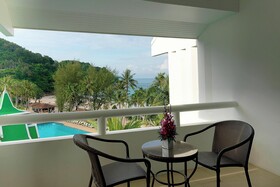 Le Meridien Phuket Beach Resort