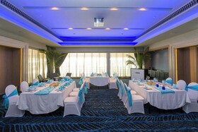 Le Meridien Phuket Beach Resort