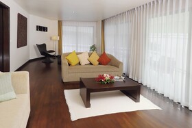 Le Meridien Phuket Beach Resort