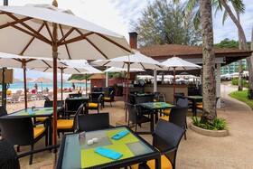 Le Meridien Phuket Beach Resort