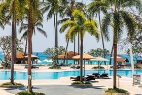 Le Meridien Phuket Beach Resort
