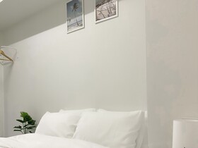 Montana Hotel & Hostel