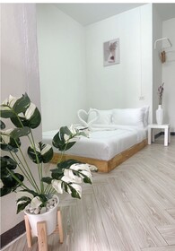 Montana Hotel & Hostel