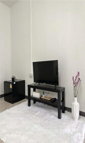 Montana Hotel & Hostel