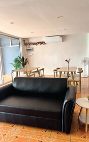 Montana Hotel & Hostel