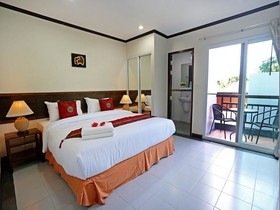 Pathaya Place Kata Hotel