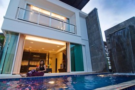 Peach Blossom Resort