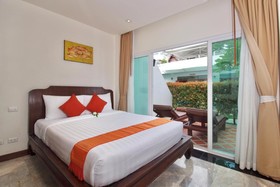 Phunawa Karon Beach Resort & Spa
