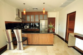 Phunawa Karon Beach Resort & Spa