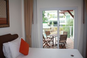 Phunawa Karon Beach Resort & Spa