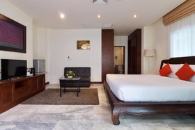 Phunawa Karon Beach Resort & Spa