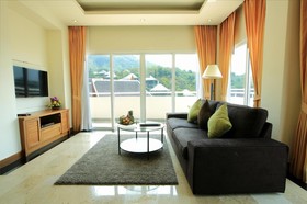 Phunawa Karon Beach Resort & Spa