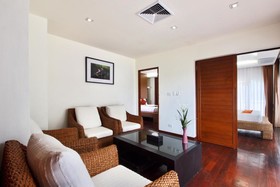Phunawa Karon Beach Resort & Spa