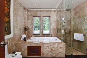 Phunawa Karon Beach Resort & Spa
