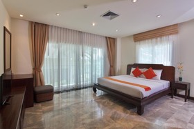Phunawa Karon Beach Resort & Spa