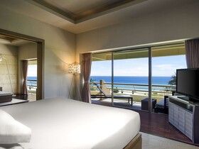 Pullman Phuket Karon Beach Resort