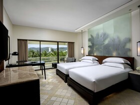 Pullman Phuket Karon Beach Resort