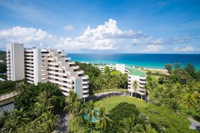 Pullman Phuket Karon Beach Resort