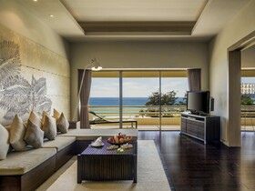 Pullman Phuket Karon Beach Resort