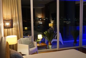Q Residence