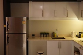 Q Residence