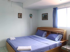 Rung Tawan Hostel