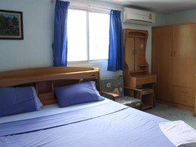 Rung Tawan Hostel