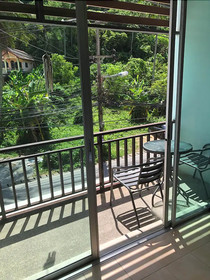 Shots & Dreams Guesthouse